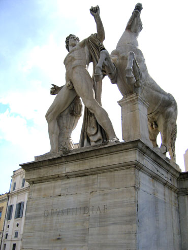 statues de Castor et Polux 
